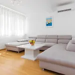 Royal Ii Gasthof Vodice
