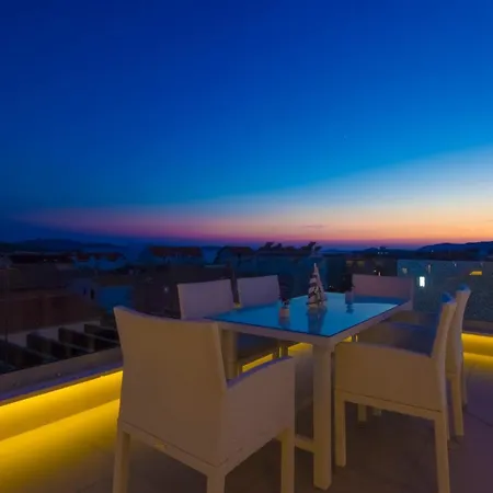 Gostinjska kuća Royal Ii