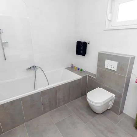 Casa de hóspedes Royal Ii 4*