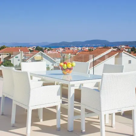 Royal Ii Gostinjska kuća 4*